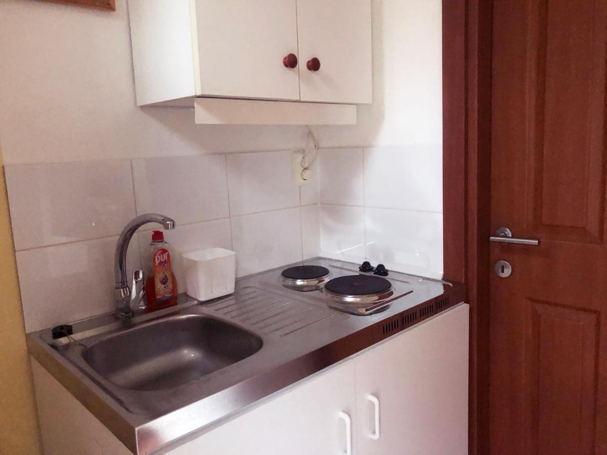 V57 Apartment Oktogon ブダペスト エクステリア 写真
