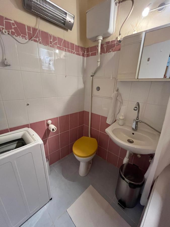 V57 Apartment Oktogon ブダペスト エクステリア 写真