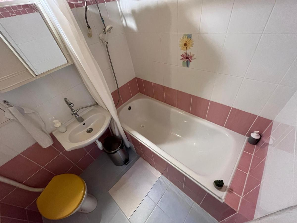 V57 Apartment Oktogon ブダペスト エクステリア 写真